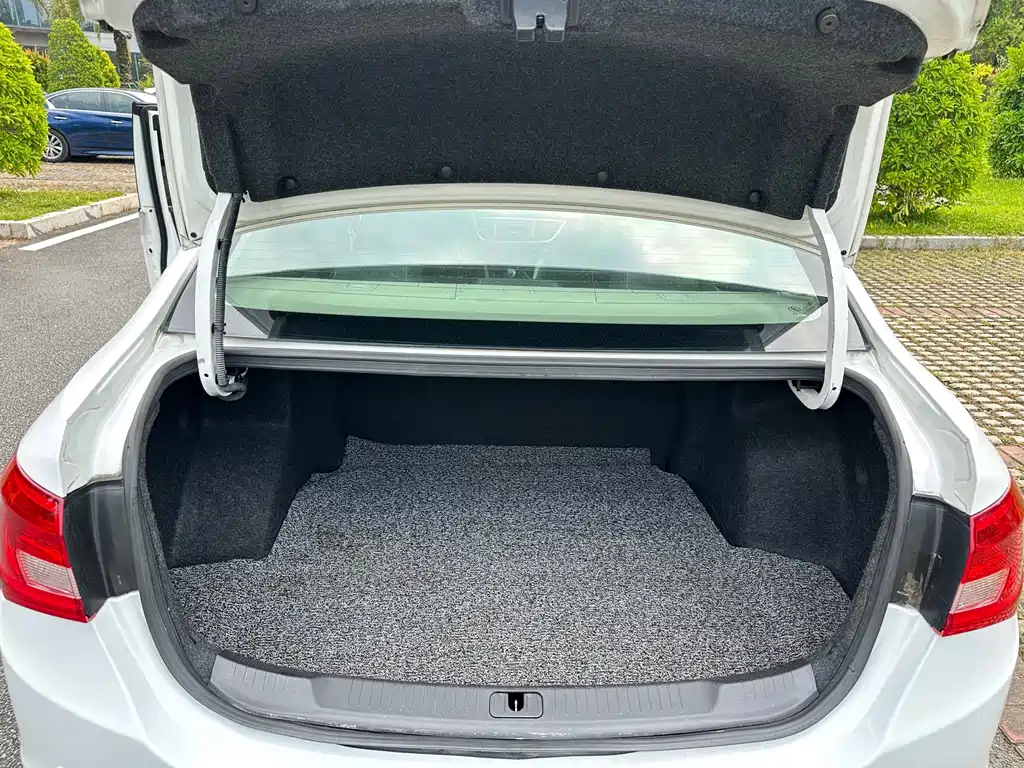 Buick Excelle — миниатюра 19