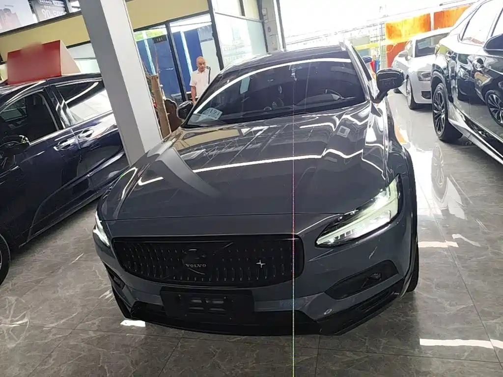 Volvo V90 — миниатюра 3