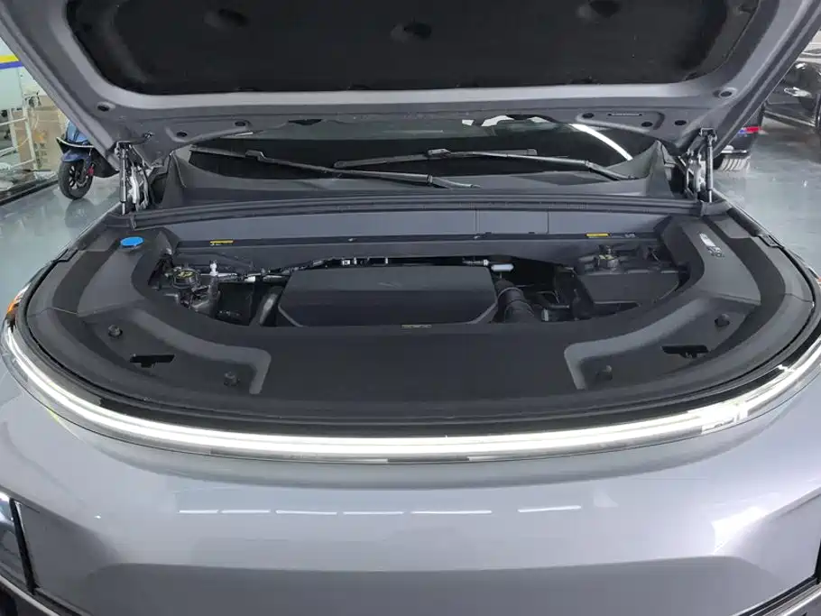 Li Auto Li L9 — миниатюра 10