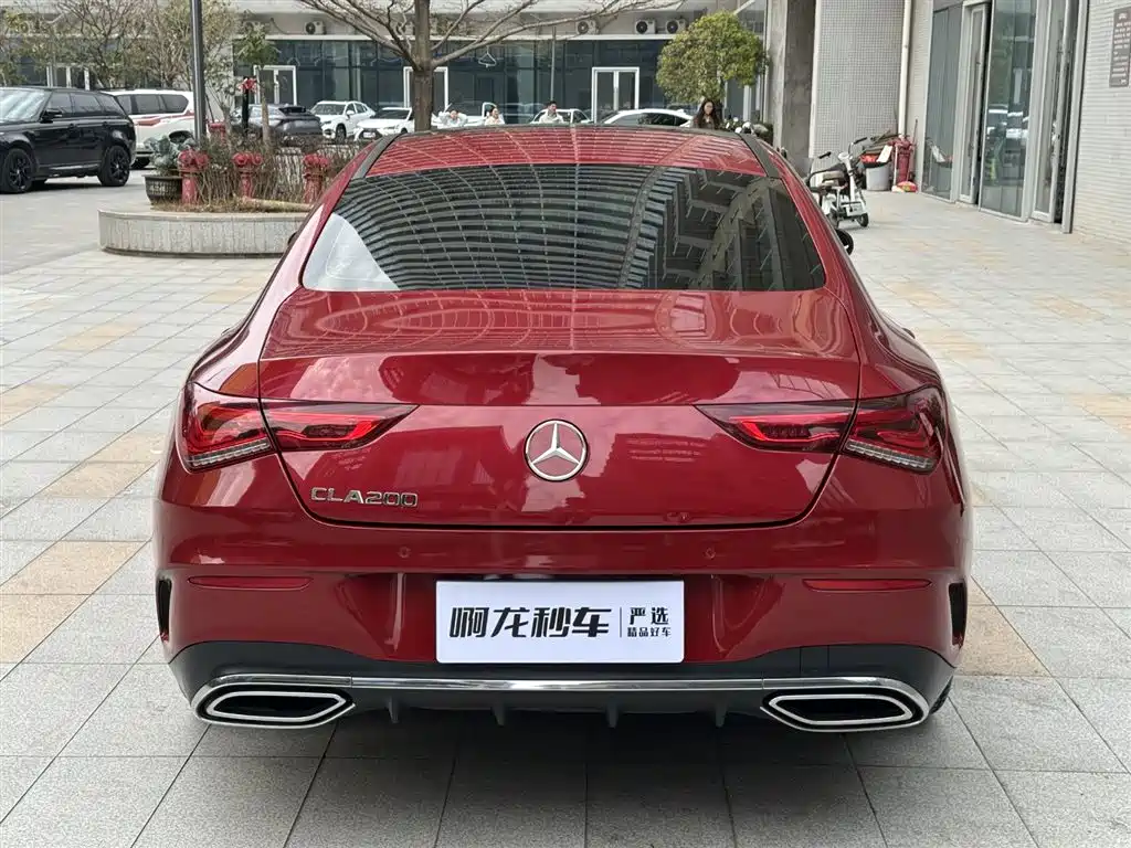 MERCEDES-BENZ CLA