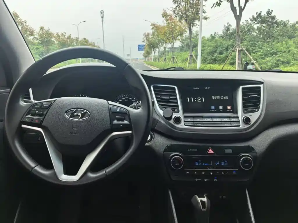 Hyundai Tucson — миниатюра 9