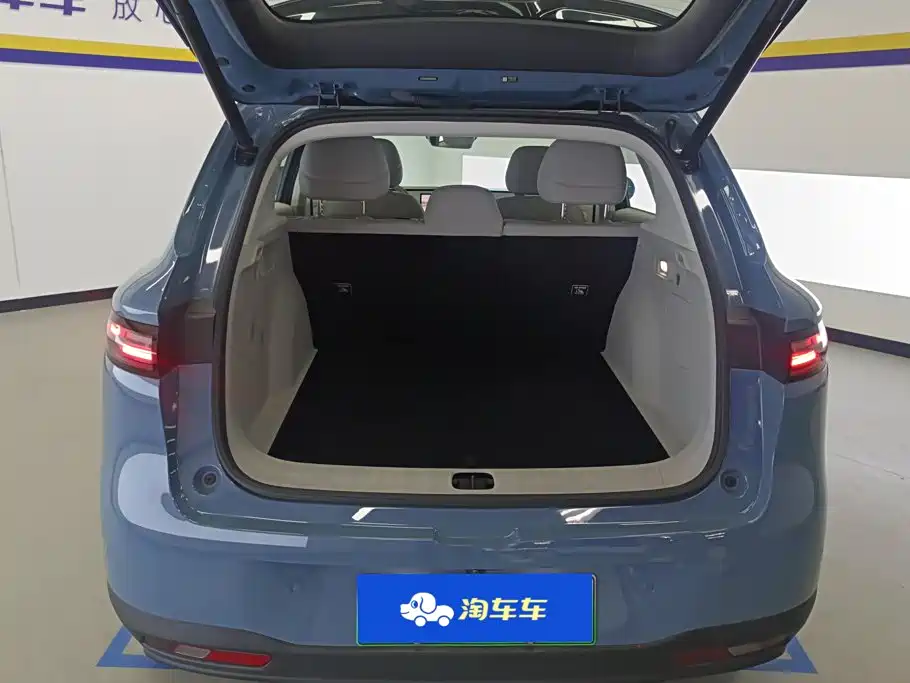 Leapmotor Leapmotor B10 — миниатюра 4