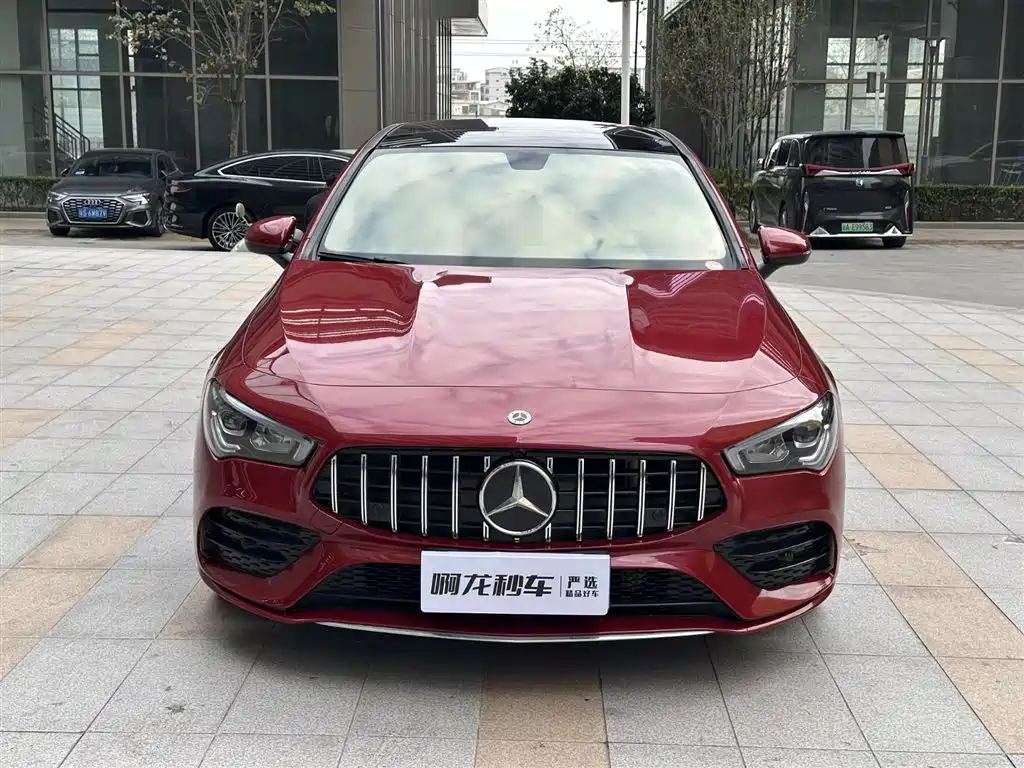 MERCEDES-BENZ CLA