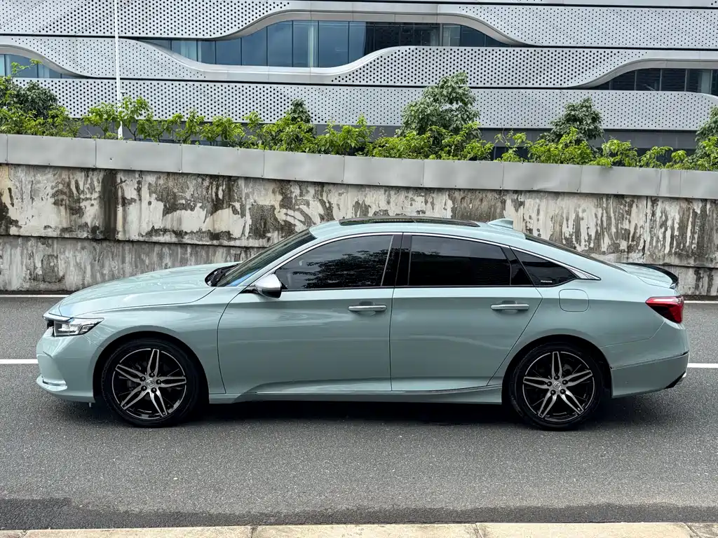 Honda Inspire 2022 260TURBO