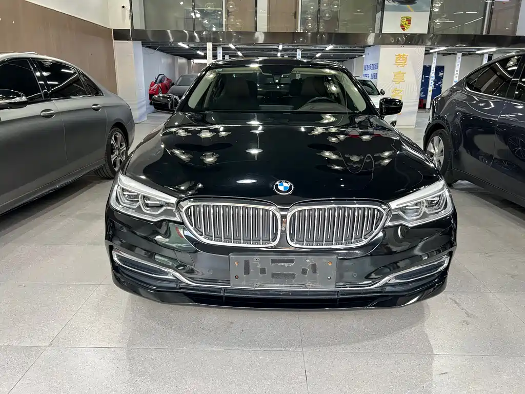 BMW 5 Series — миниатюра 2