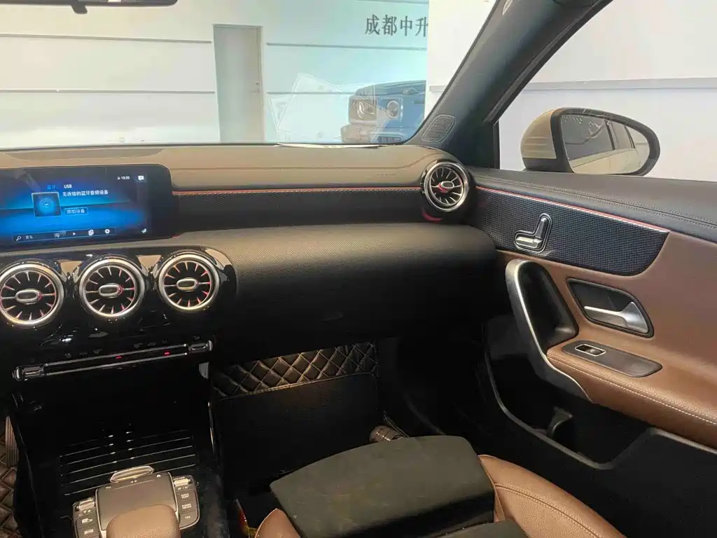 Mercedes-Benz A-Class — миниатюра 13