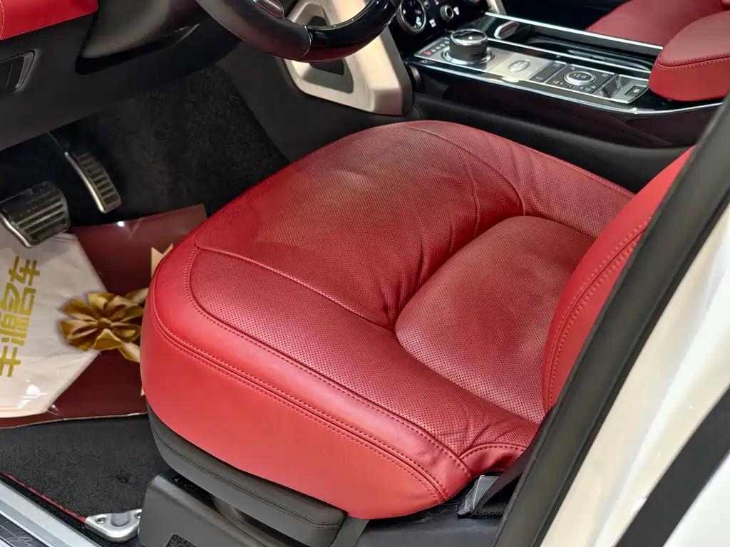 Land Rover Range Rover — миниатюра 7