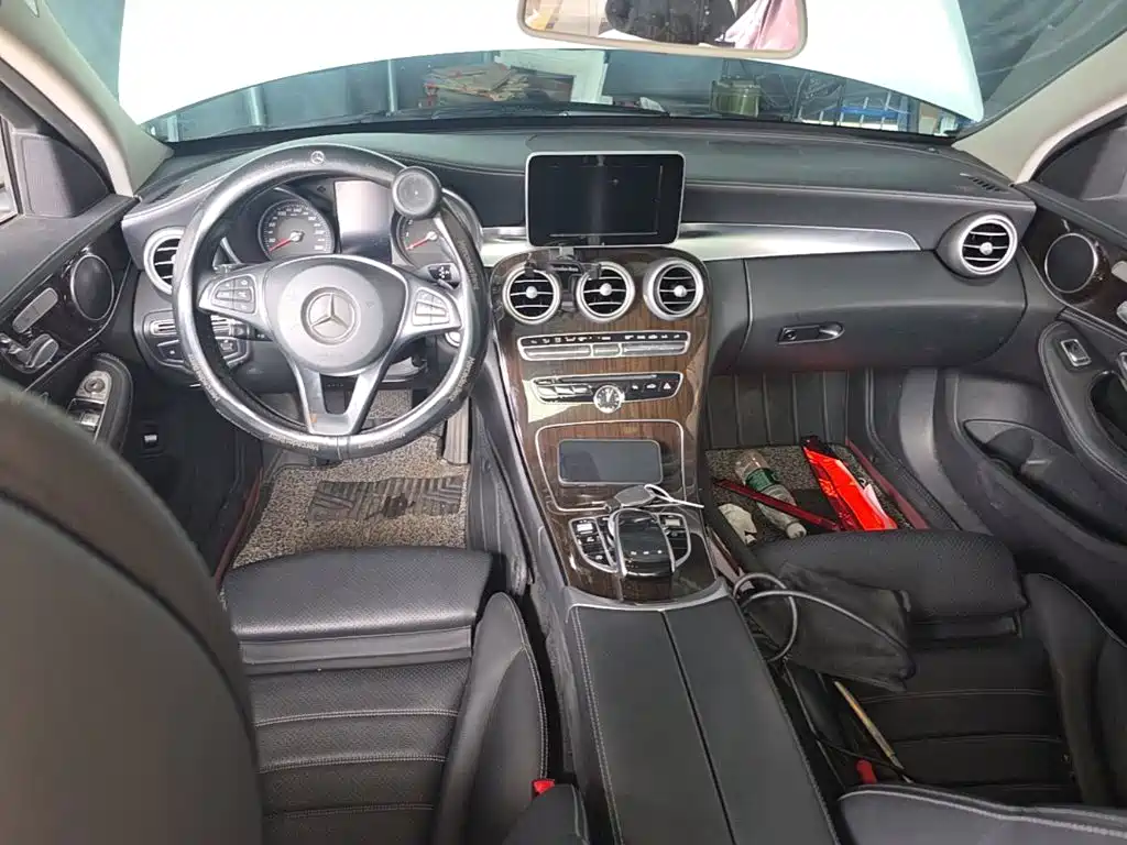 Mercedes-Benz C-Class — миниатюра 14