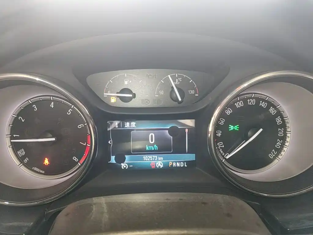 Buick Verano — миниатюра 12
