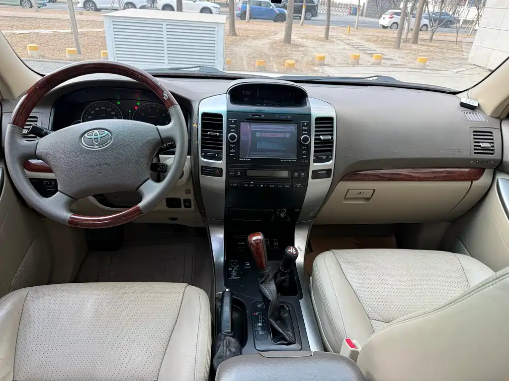 Toyota Land Cruiser Prado 2006 4.0L AT VX NAVI