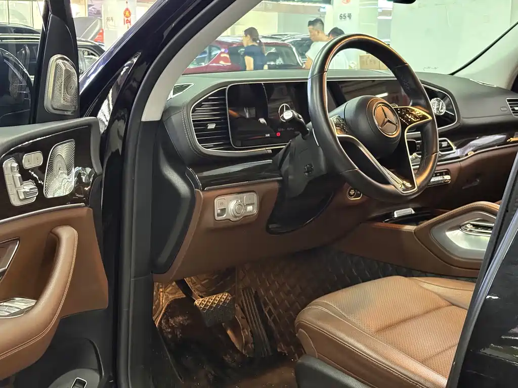 Mercedes-Benz GLE (Import) — миниатюра 3