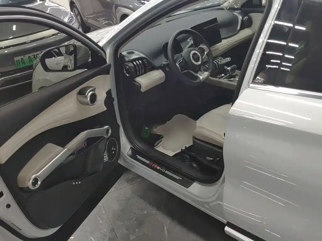 BYD Yuan Plus — миниатюра 16