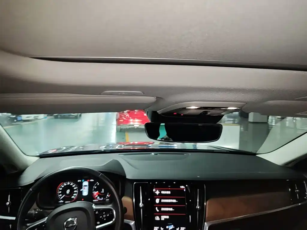 Volvo S90 — миниатюра 18