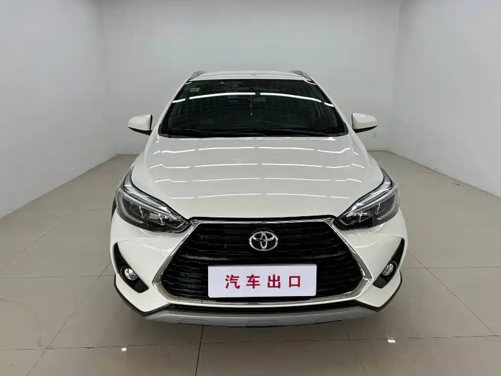 Toyota Yaris L — миниатюра 2