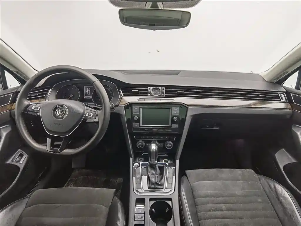 Volkswagen Magotan 2018 330TSI DSG Luxury