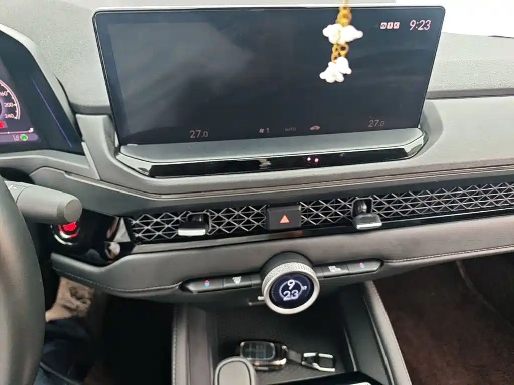 Honda Accord — миниатюра 13