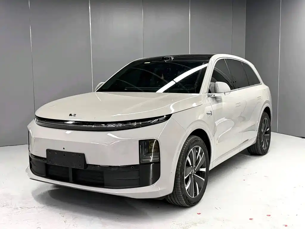 Li Auto L6