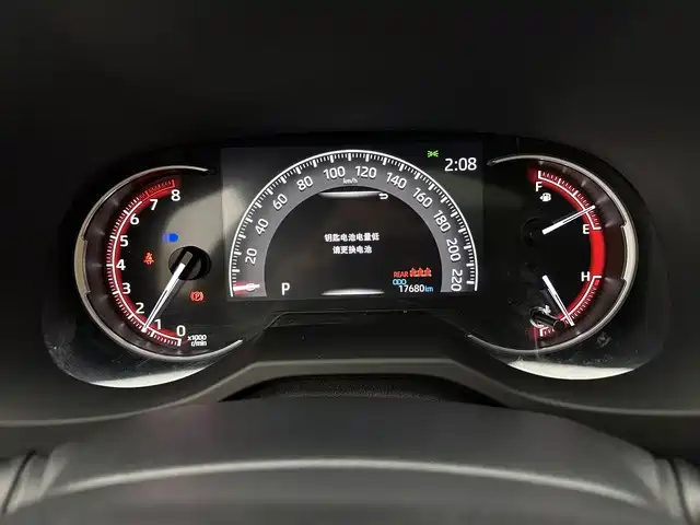 Toyota RAV4 — миниатюра 10