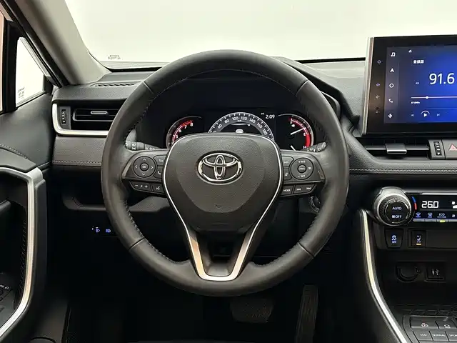 Toyota RAV4 — миниатюра 11