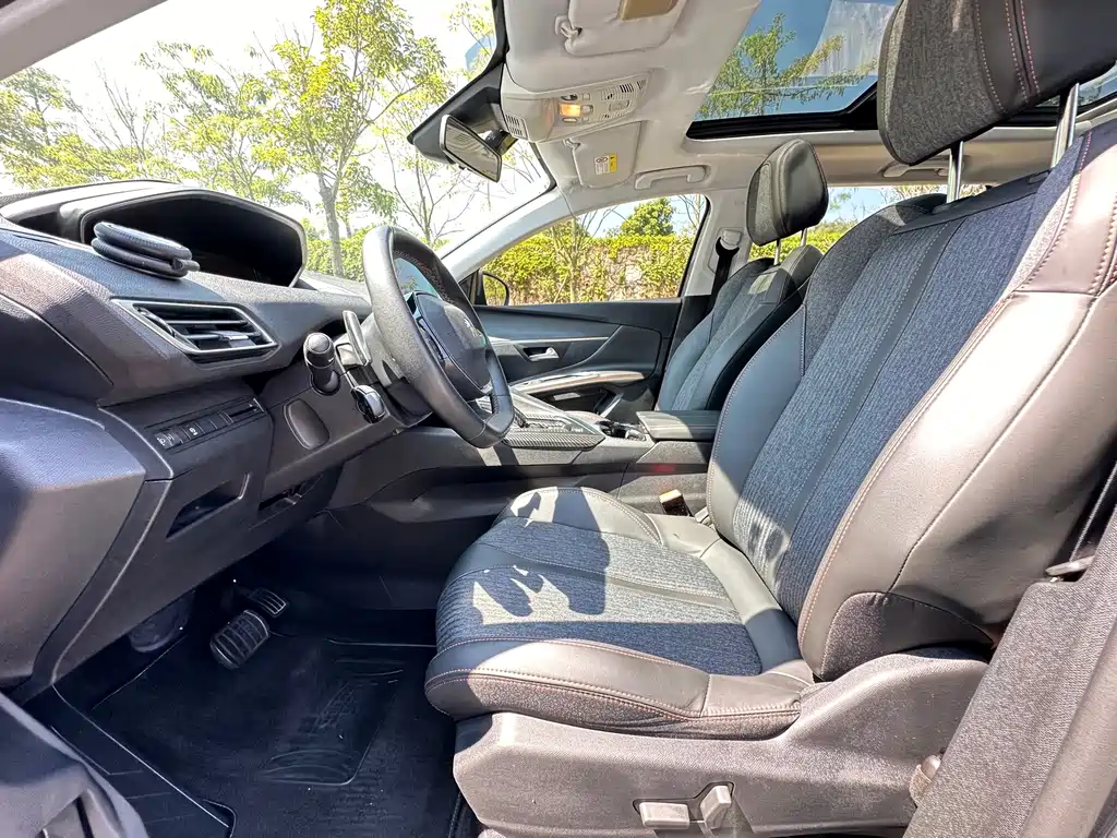 Peugeot 5008 — миниатюра 4