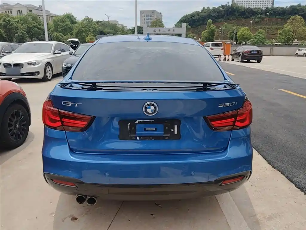 BMW 3 Series GT 3 GT 2019 320i M Sport