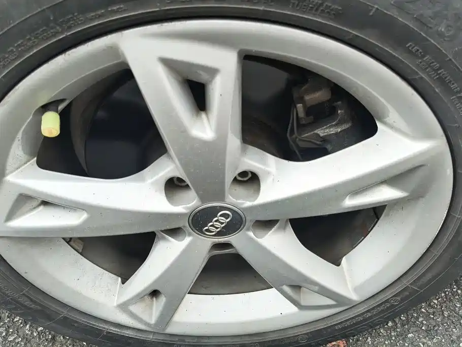 Audi A4L — миниатюра 6