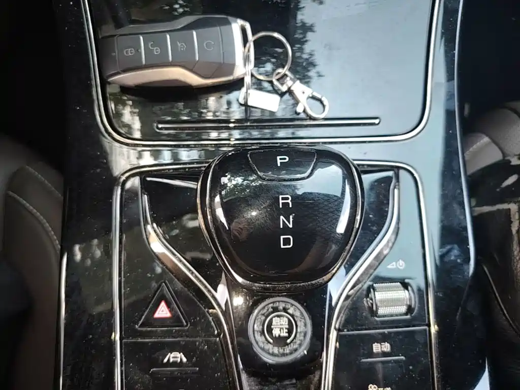 BYD Han — миниатюра 14