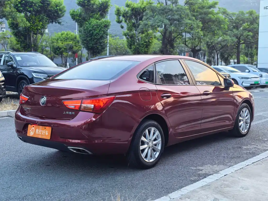 Buick Verano — миниатюра 7