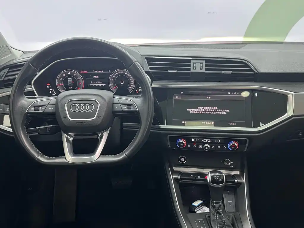 Audi Q3 — миниатюра 10