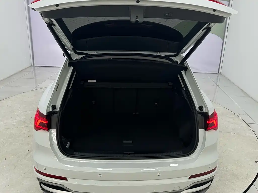 Audi Q3 — миниатюра 15
