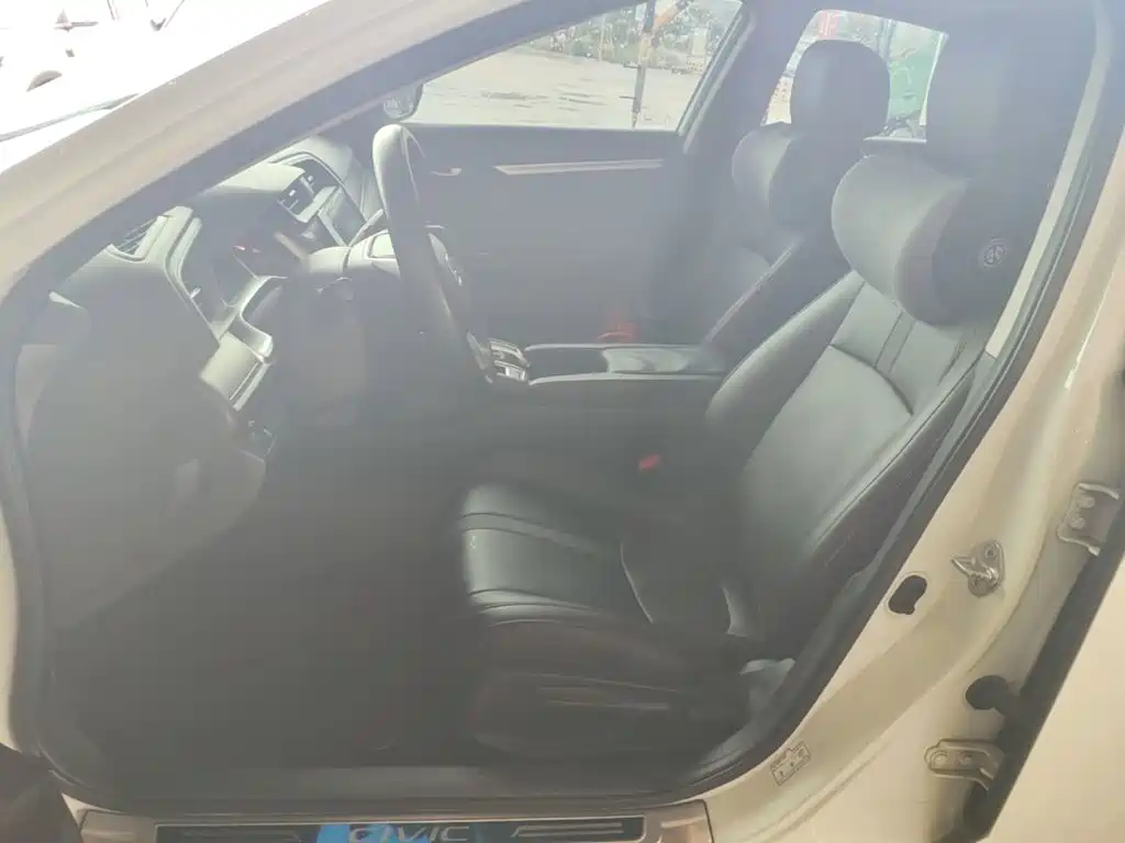 Honda Civic — миниатюра 15