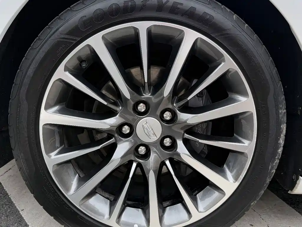 Cadillac CT6 — миниатюра 16