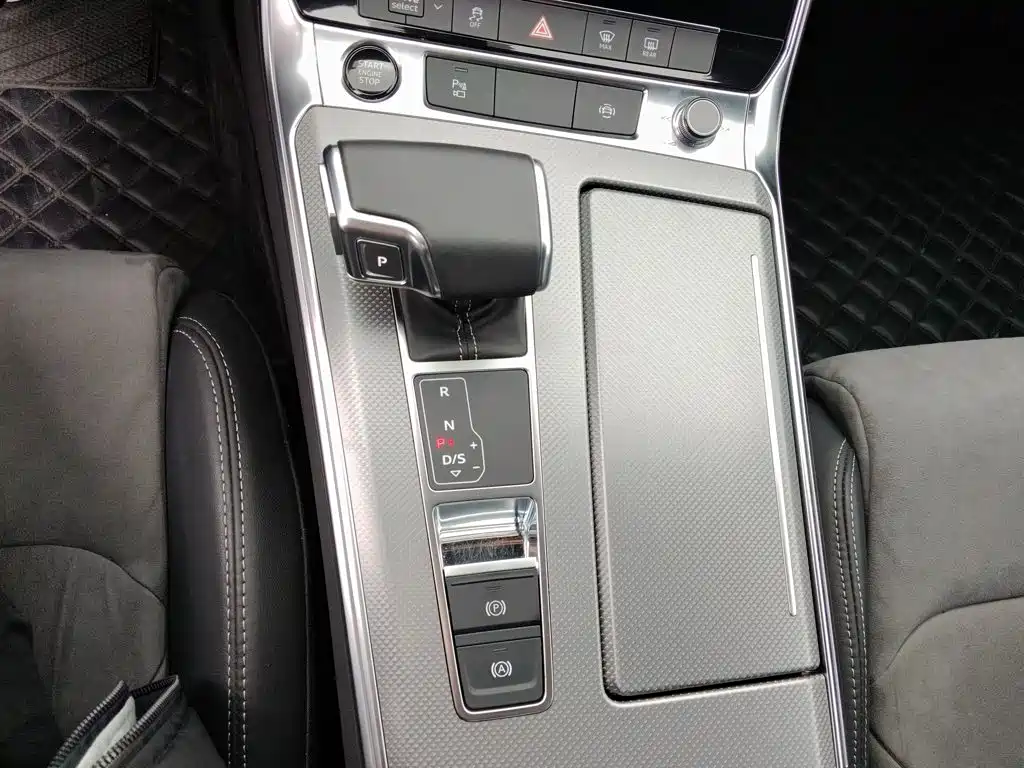 Audi A6L — миниатюра 10
