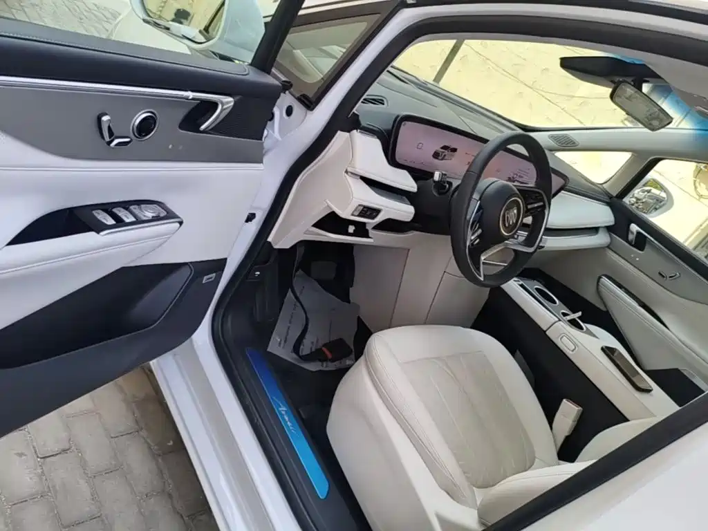 Buick GL8 Hybrid — миниатюра 16
