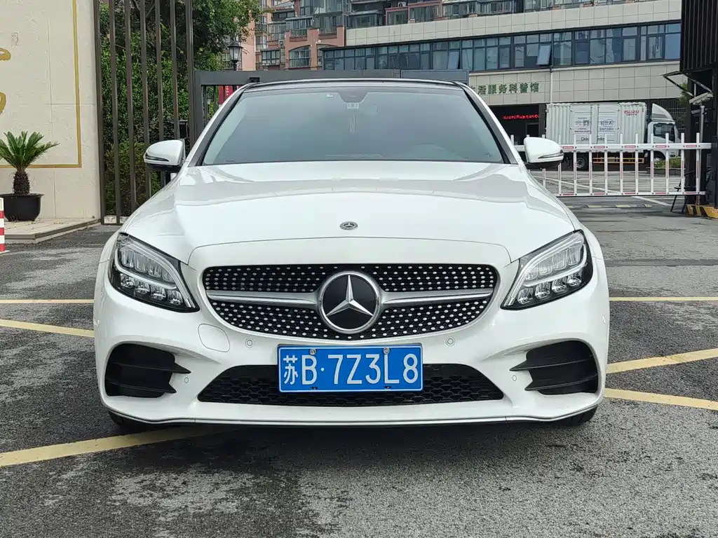 Mercedes-Benz C-Class — миниатюра 3