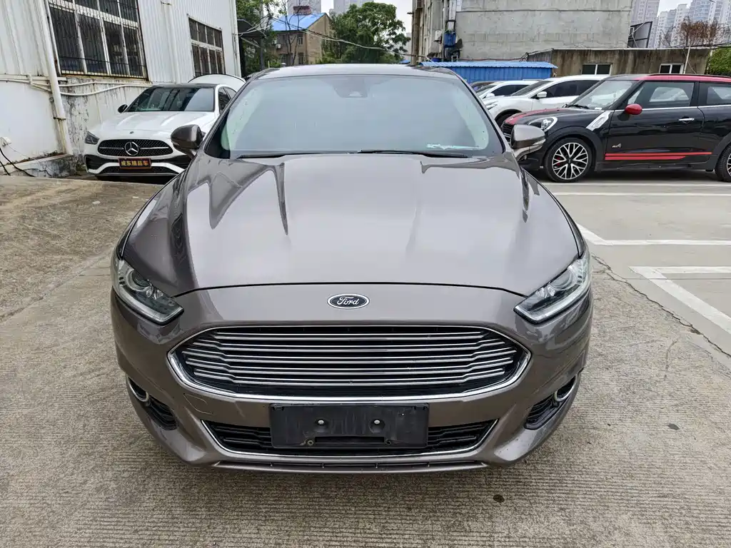 Ford Mondeo — миниатюра 2