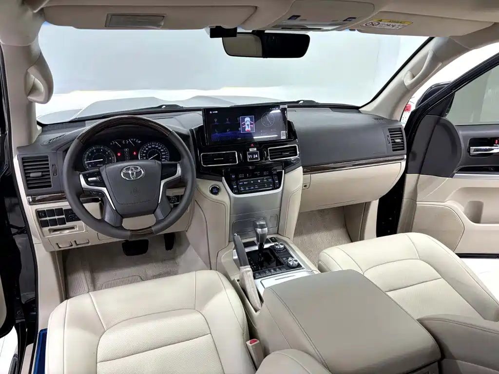 Toyota Land Cruiser — миниатюра 12