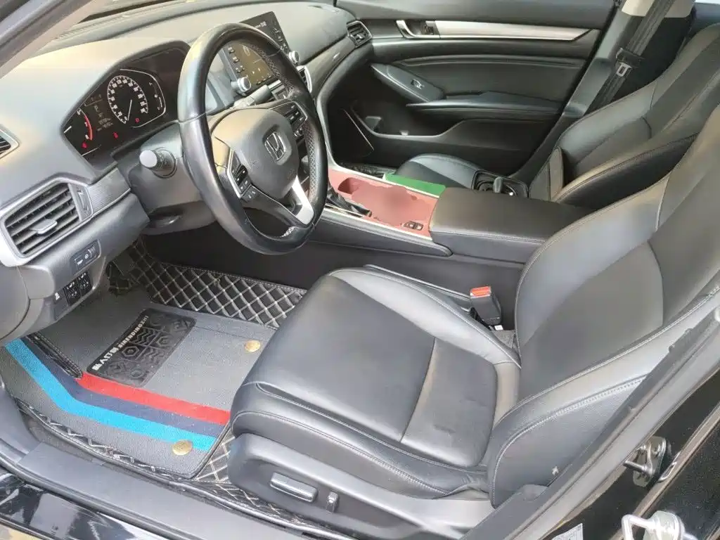 Honda Accord — миниатюра 17