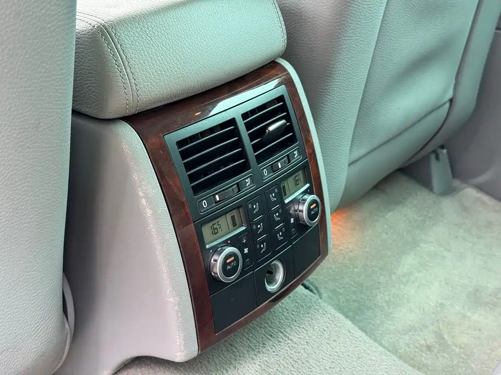 Volkswagen Touareg — миниатюра 15