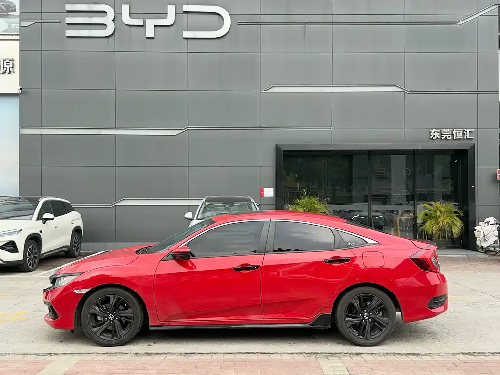 Honda Civic — миниатюра 4