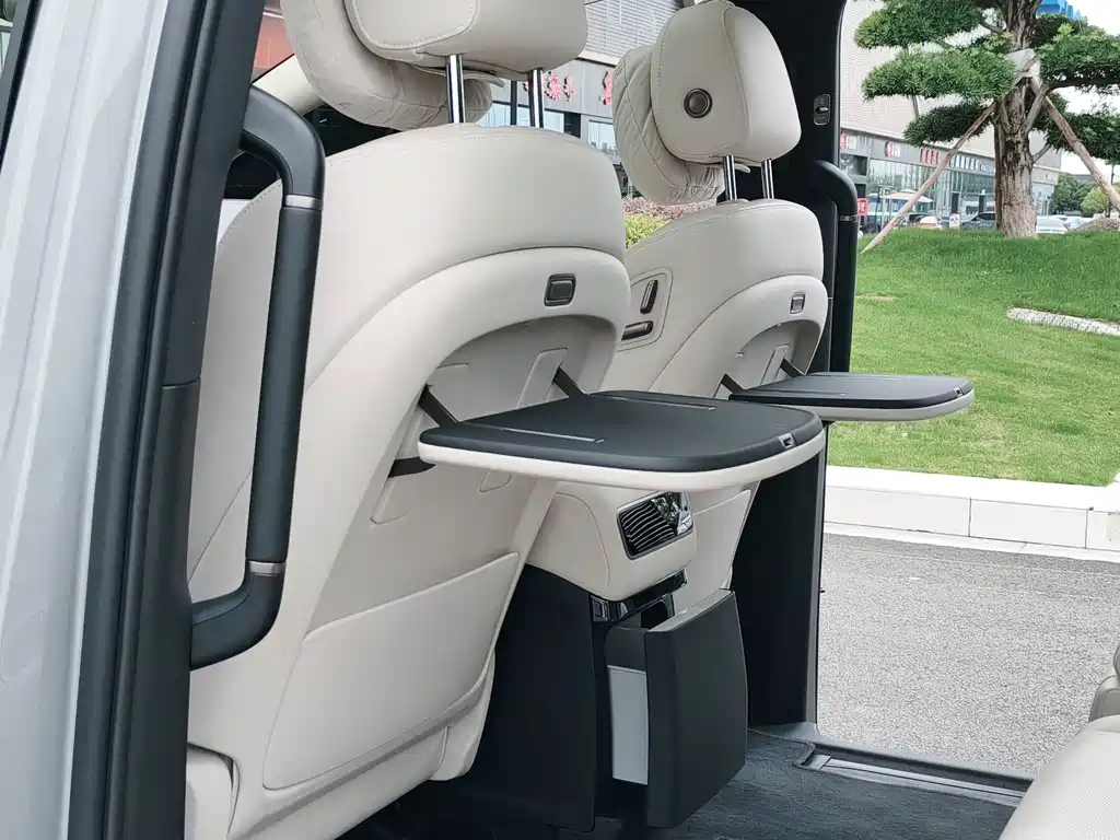 Li Auto Li MEGA — миниатюра 24