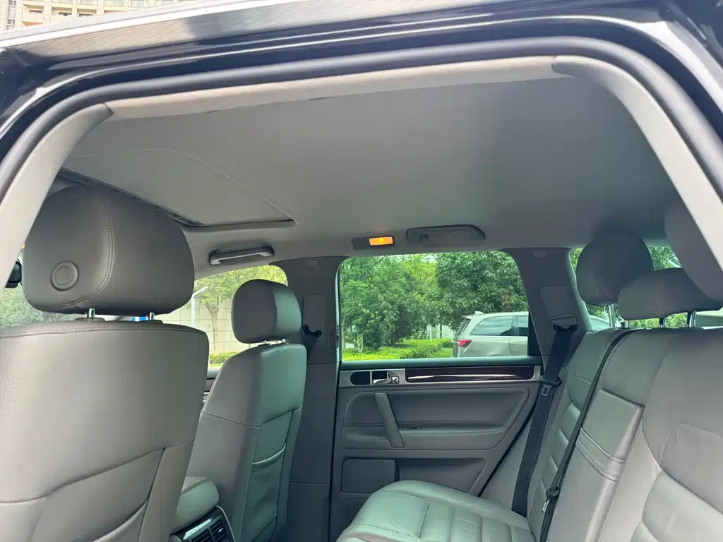 Volkswagen Touareg — миниатюра 16