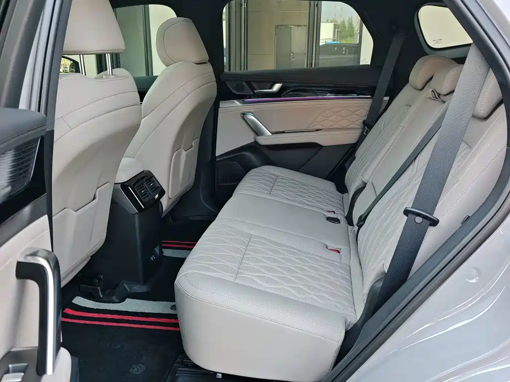 BYD Tang New Energy — миниатюра 5