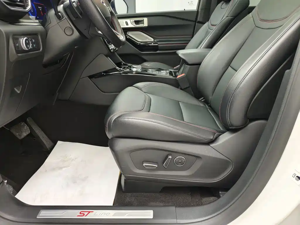 Ford Explorer — миниатюра 17