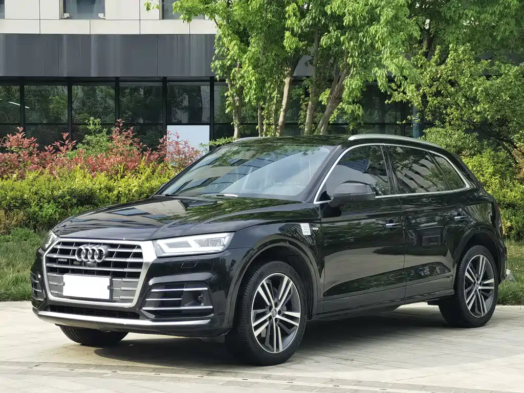 Audi Q5L 2020