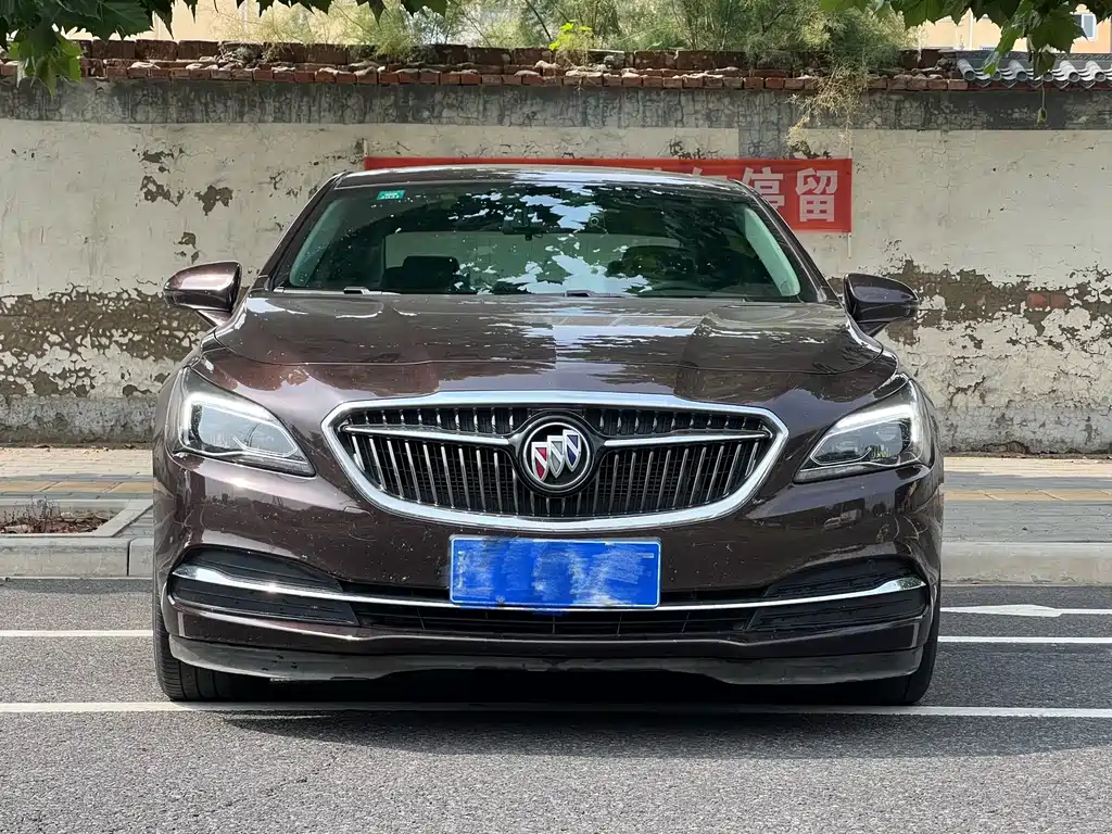 Buick LaCrosse — миниатюра 2