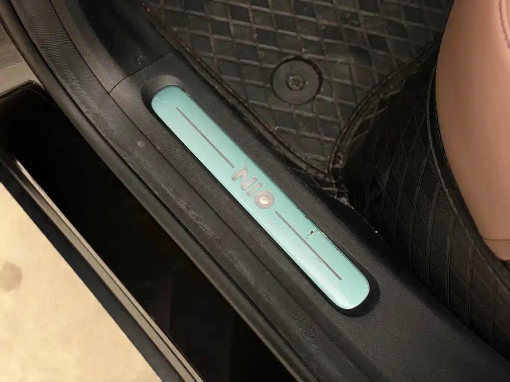 NIO ES6 — миниатюра 13