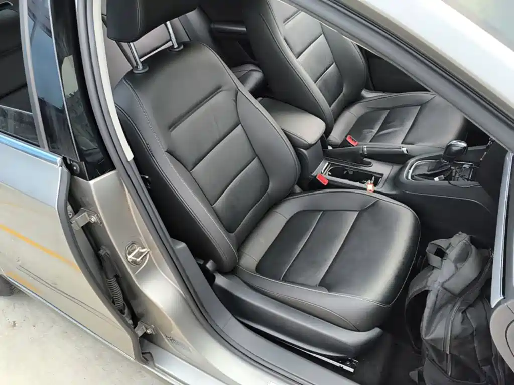 Volkswagen Sagitar — миниатюра 25