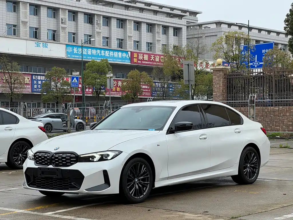 BMW 3 Series 2024