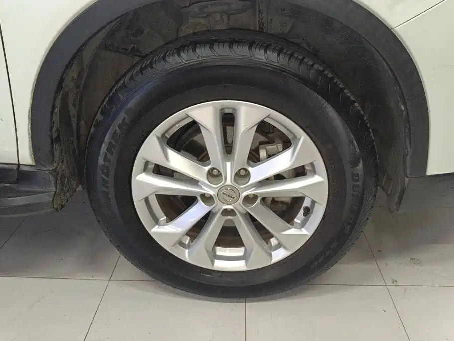 Nissan X-Trail — миниатюра 6